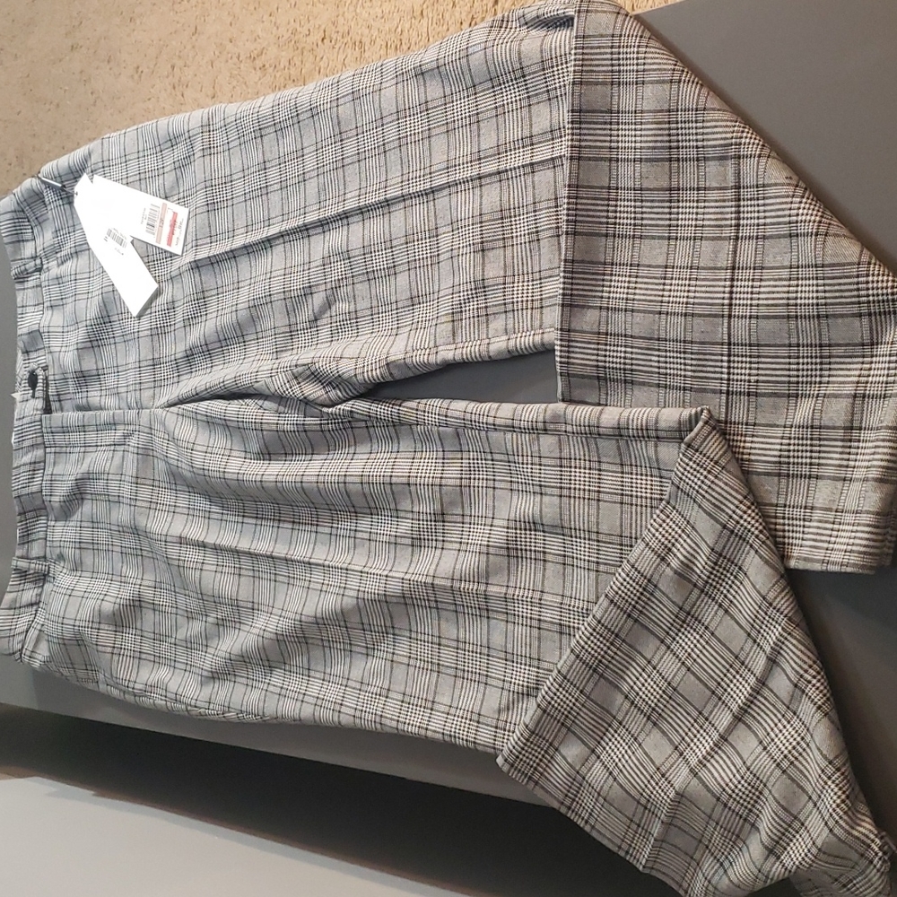 NWT Calvin Klein modern fit‎ pants
